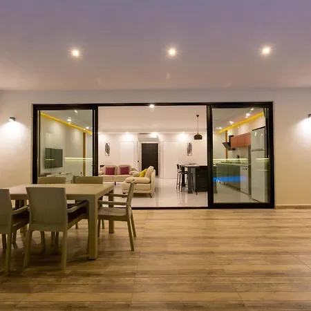 Villa Luxurious Villa With Private Pool And Jacuzzi In Kas, Antalya *