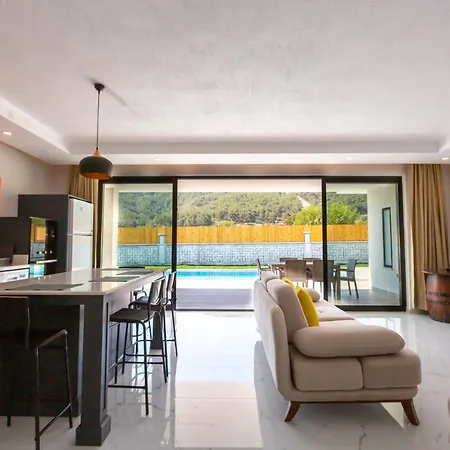 Villa Luxurious Villa With Private Pool And Jacuzzi In Kas, Antalya